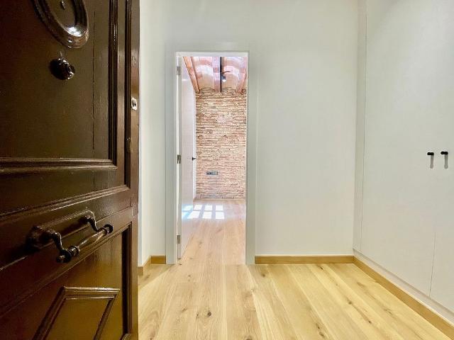 Piso en venta en calle Gíriti, Barcelona, de 84 m² 2 habitaciones por 575.000