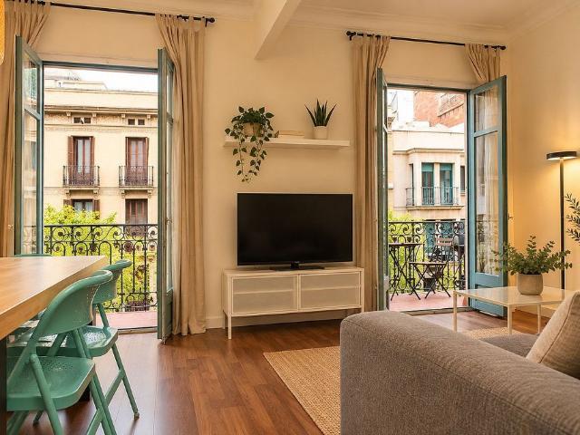 Piso en venta en calle Gran de Gracia, Barcelona, de 105 m² 3 habitaciones por 610.000