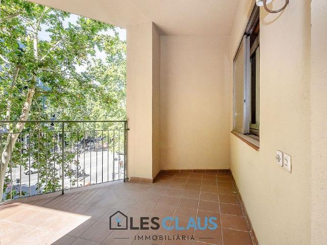 Piso en venta en calle Gran de Gràcia, Barcelona, de 145 m² 4 habitaciones por 795.000