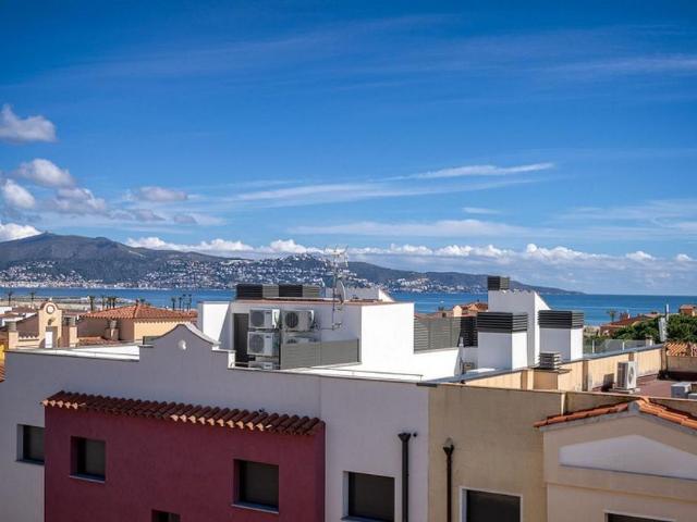 Piso en venta en calle Badiagran Reserva, Castelló d´Empúries, de 60 m² 2 habitaciones por 188.000