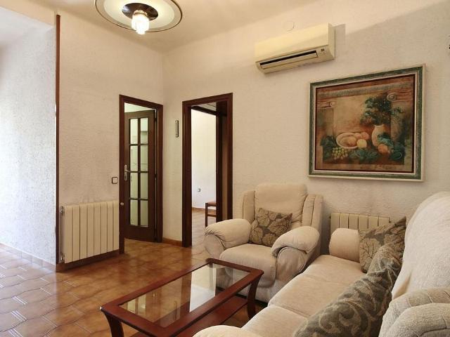 Piso en venta en calle Gran Via de Les Corts Catalanes, Barcelona, de 62 m² 3 habitaciones por 288.000