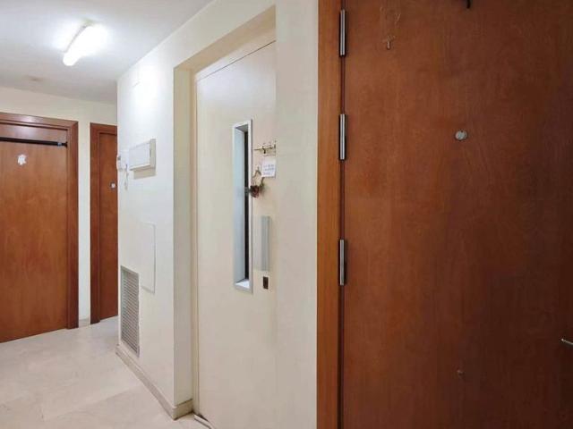 Piso en venta en calle Gran Via de Les Corts Catalanes, Barcelona, de 76 m² 2 habitaciones por 456.000