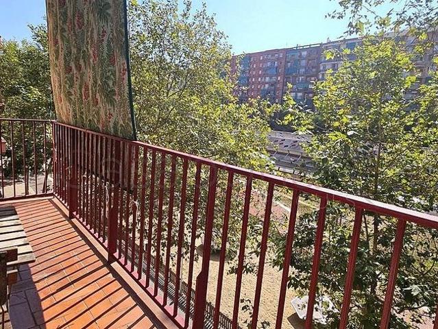 Piso en venta en calle Gran Via de Les Corts Catalanes, Barcelona, de 76 m² 4 habitaciones por 495.000