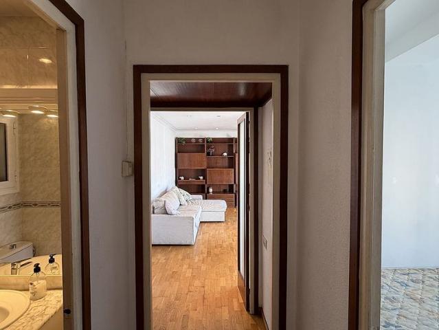 Piso en venta en calle Gran Via de Les Corts Catalanes, Barcelona, de 83 m² 5 habitaciones por 550.000