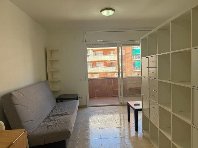 Piso en venta en calle Granada la, Vilafranca del Penedès, de 33 m² 1 habitación por 110.000