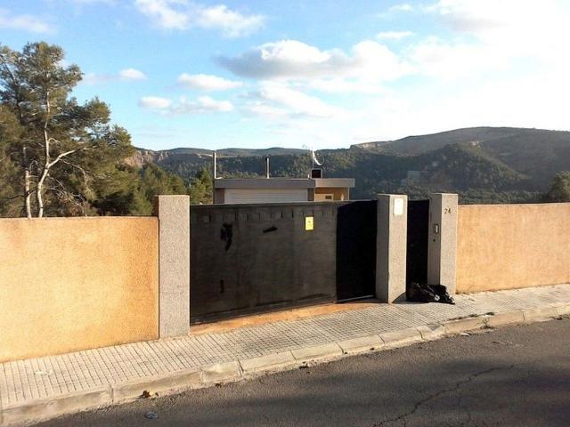 Piso en venta en calle Gregal, Vallirana, de 150 m² 3 habitaciones por 190.000