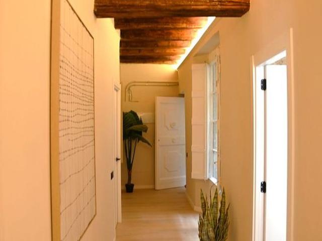 Piso en venta en calle Hostal D'en Sol, Barcelona, de 58 m² 2 habitaciones por 360.000