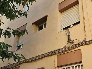 Piso en venta en calle Illa Noble, Sabadell, de 65 m² 2 habitaciones por 85.000
