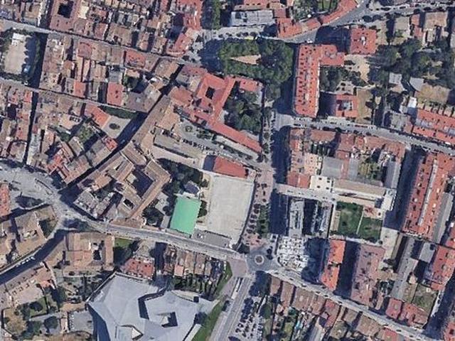 Piso en venta en calle Industria, Vic, de 80 m² 3 habitaciones por 300.000