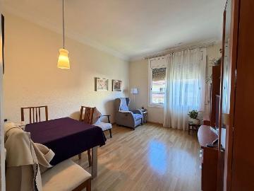 Piso en venta en calle Industria, Barcelona, de 77 m² 3 habitaciones por 340.000