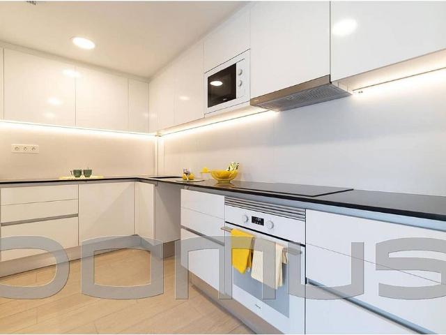 Piso en venta en calle Juan de Toledo, Hospitalet de Llobregat, L´, de 80 m² 3 habitaciones por 380.000