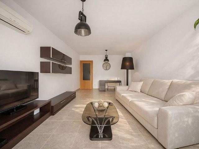 Piso en venta en calle Juliamas Mates, Roses, de 80 m² 2 habitaciones por 219.000
