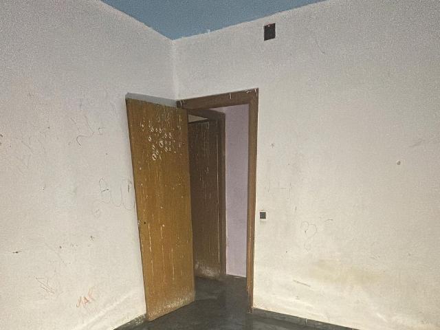 Piso en venta en calle Júpiter, Lleida, de 77 m² 3 habitaciones por 70.000