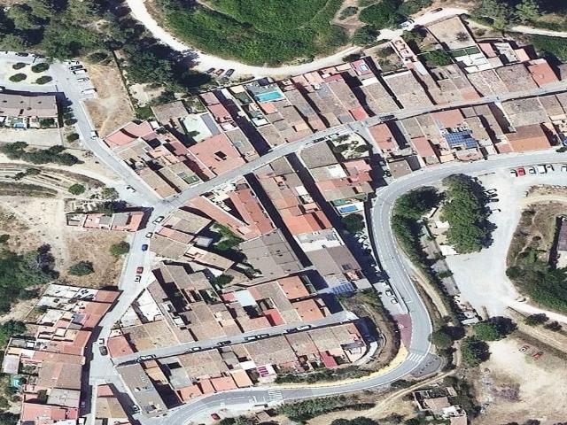 Piso en venta en calle Joan Amat, Ullastrell, de 145 m² 4 habitaciones por 231.000
