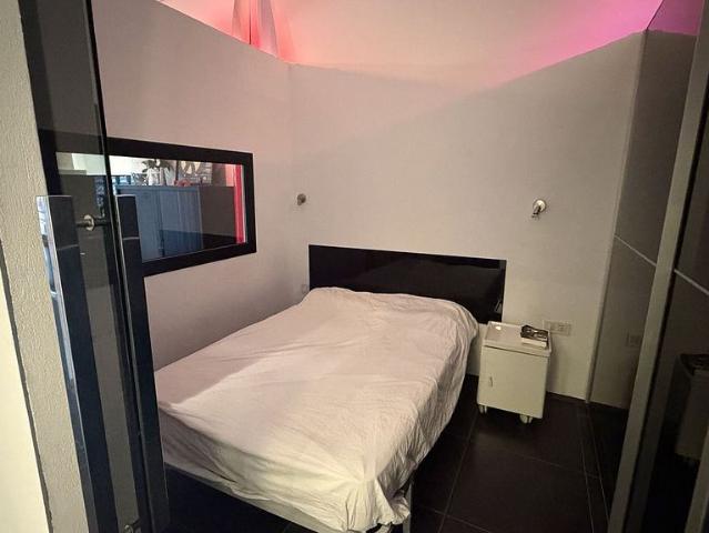 Piso en venta en calle Joan Blanques, Barcelona, de 71 m² 1 habitación por 480.000