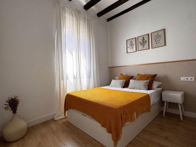 Piso en venta en calle Joaquin Costa, Barcelona, de 50 m² 2 habitaciones por 249.900