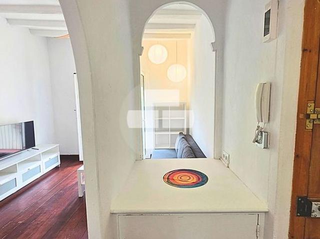 Piso en venta en calle Joaquin Costa, Barcelona, de 63 m² 1 habitación por 235.000