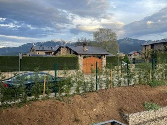Piso en venta en calle Josep Zulueta, Bellver de Cerdanya, de 63 m² 2 habitaciones por 380.000