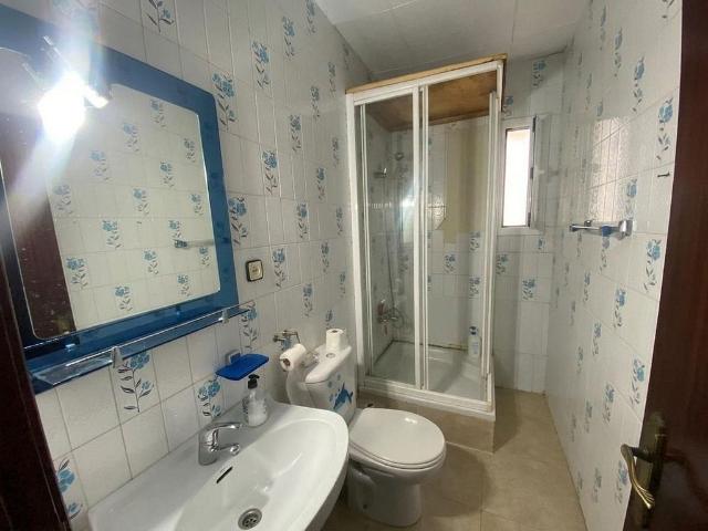 Piso en venta en calle Joventut, Hospitalet de Llobregat, L´, de 100 m² 4 habitaciones por 299.000