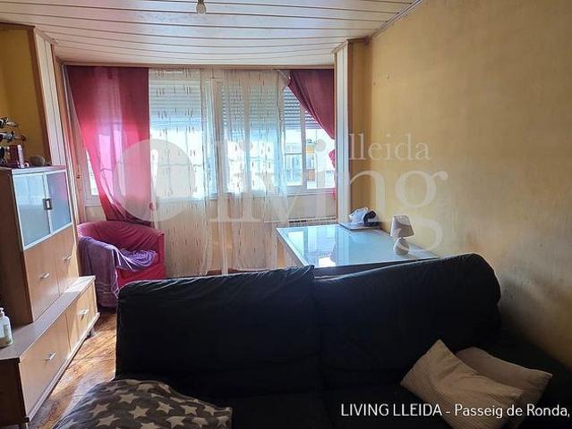 Piso en venta en calle La Noguera, Lleida, de 62 m² 3 habitaciones por 113.000