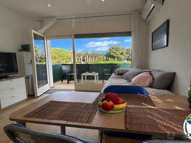 Piso en venta en calle La Coma, Llançà, de 40 m² 1 habitación por 172.000