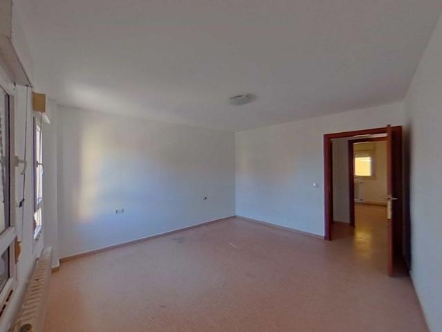 Piso en venta en calle La Parra, Lleida, de 85 m² 3 habitaciones por 95.000