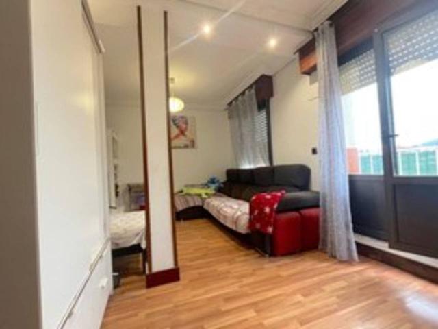 Piso en venta en Calle Langileria