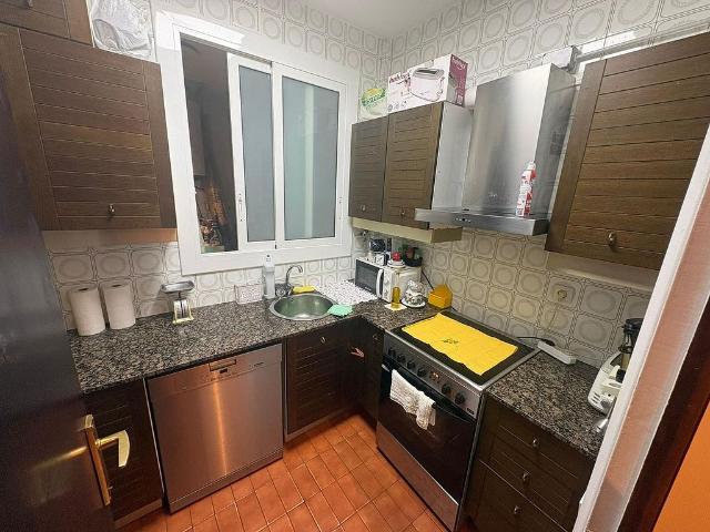 Piso en venta en calle Lincoln, Barcelona, de 77 m² 4 habitaciones por 649.000