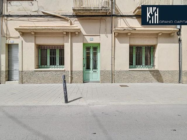 Piso en venta en calle Llarg, Salt, de 118 m² 4 habitaciones por 195.000