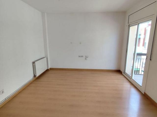 Piso en venta en calle Llenguadoc, Barcelona, de 73 m² 2 habitaciones por 328.000