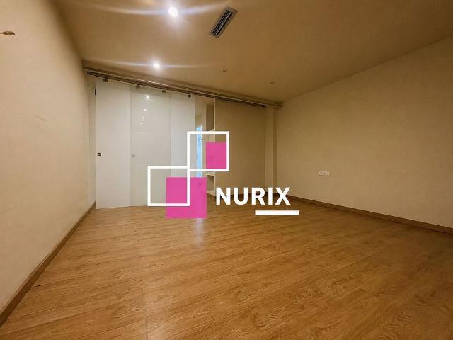Piso en venta en calle Lledoner, Barcelona, de 73 m² 2 habitaciones por 93.000