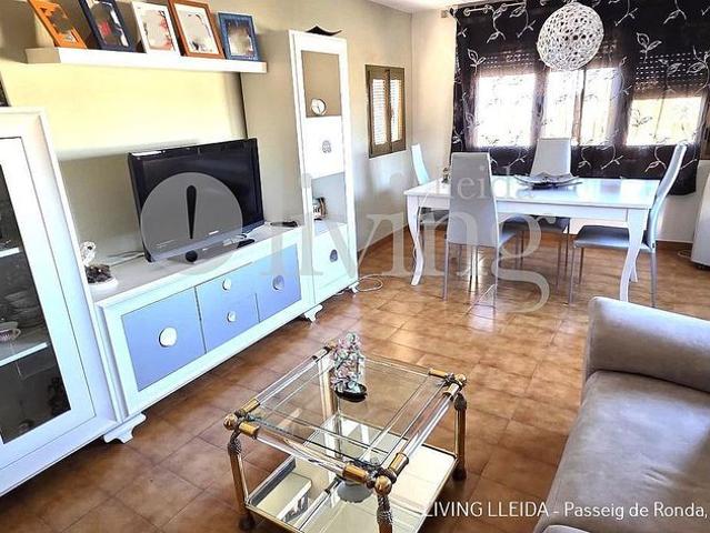 Piso en venta en calle Lleida, Maials, de 430 m² 6 habitaciones por 169.000