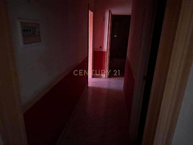 Piso en venta en calle Llevant, Vilamalla, de 118 m² 4 habitaciones por 193.000