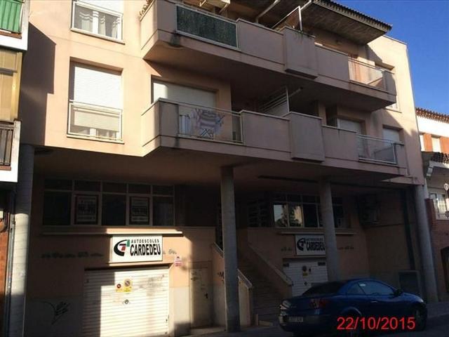 Piso en venta en calle Llinars, Cardedeu, de 100 m² 3 habitaciones por 153.500