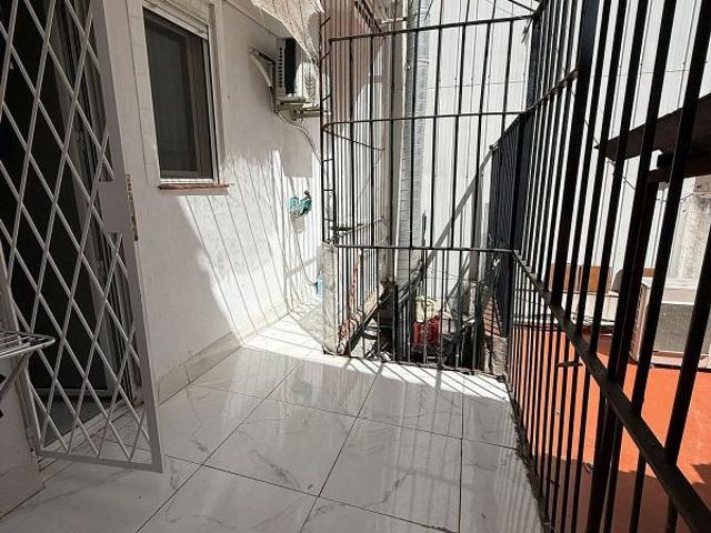 Piso en venta en calle Llobregat, Hospitalet de Llobregat, L´, de 45 m² 2 habitaciones por 135.000