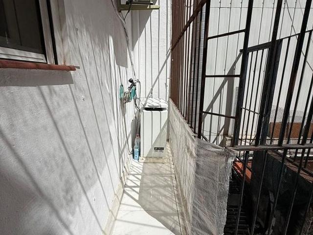 Piso en venta en calle Llobregat, Hospitalet de Llobregat, L´, de 49 m² 2 habitaciones por 140.000