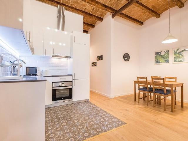 Piso en venta en calle Llobregat, Hospitalet de Llobregat, L´, de 57 m² 1 habitación por 175.000