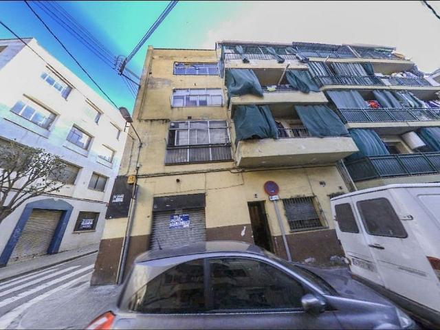 Piso en venta en calle Lluís El Pietós, Mataró, de 65 m² 3 habitaciones por 91.000