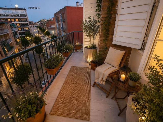 Piso en venta en calle Puerto Principe, Barcelona, de 83 m² 3 habitaciones por 369.000