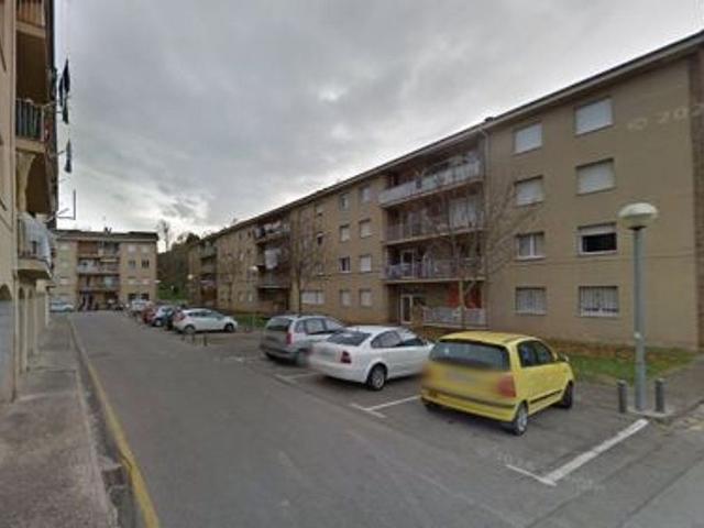 Piso en venta en calle Pala, Olot, de 87 m² 3 habitaciones por 85.000