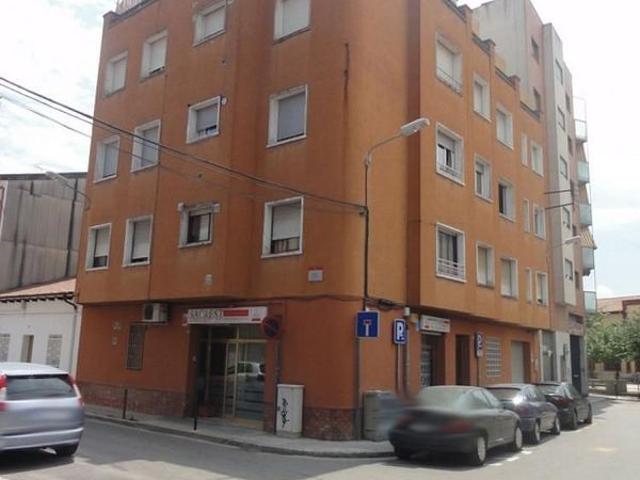Piso en venta en calle Pamplona, Mollet del Vallès, de 80 m² 2 habitaciones por 140.000