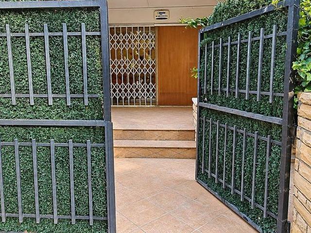 Piso en venta en calle Paris, Salou, de 75 m² 3 habitaciones por 186.000