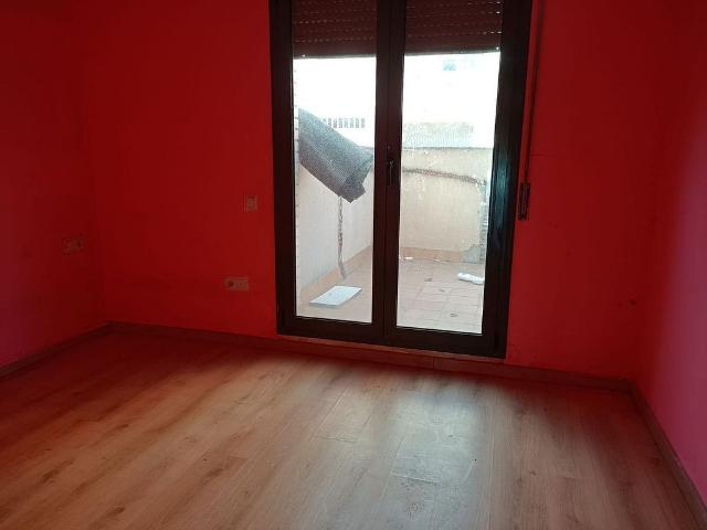 Piso en venta en calle Parlament, Santa Margarida de Montbui, de 49 m² 2 habitaciones por 72.000