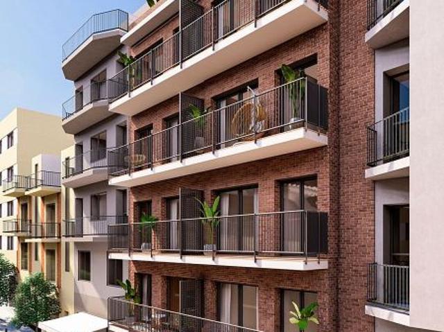 Piso en venta en calle Pau Piferrer, Badalona, de 64 m² 3 habitaciones por 335.000