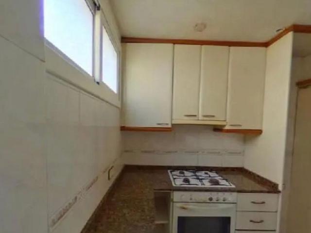 Piso en venta en calle Pedraforca, Barcelona, de 56 m² 2 habitaciones por 92.215
