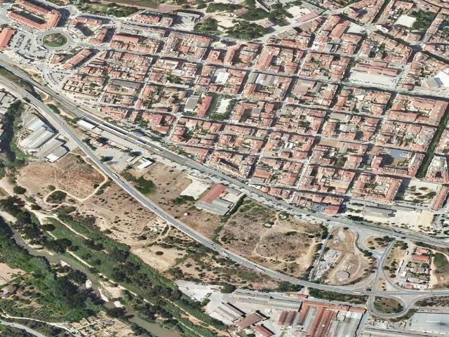 Piso en venta en calle Pep Ventura, Olesa de Montserrat, de 136 m² 3 habitaciones por 318.381