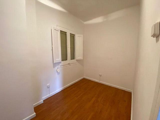 Piso en venta en calle De Pi i Margall, Barcelona, de 90 m² 4 habitaciones por 495.000