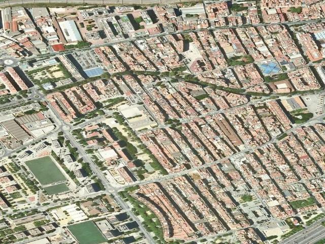 Piso en venta en calle Pi i Margall, Hospitalet de Llobregat, L´, de 82 m² 2 habitaciones por 215.000