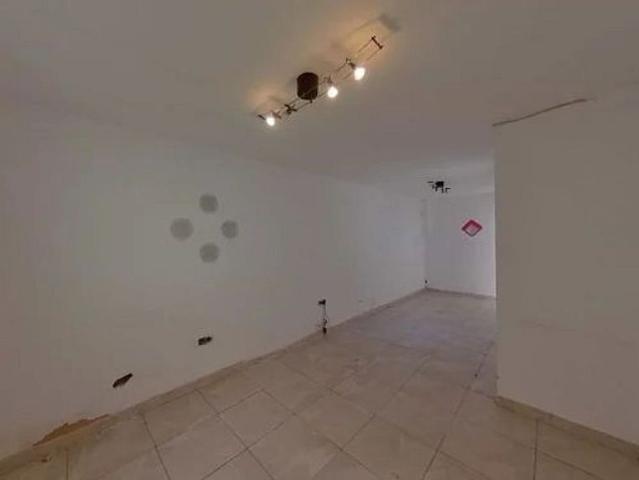Piso en venta en calle Pintor Rosales, Badalona, de 53 m² 3 habitaciones por 123.500