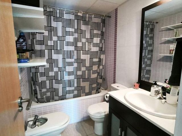 Piso en venta en calle Pirineus, Sant Carles de la Ràpita, de 74 m² 3 habitaciones por 140.000